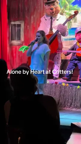Alone by #heart at #crosseyedcritters on @Joe Noto ‘s last night! Thanks for everything #karaoke #80smusic #fyp