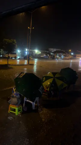 Xaaladano kale HooyO Uun Baa Roobka U AdkaySan Karta 😭🤦‍♂️#somalitiktok #gabilay_somaliland😍 #fyp #jawiroobeed🌧🌧❤️🥰 