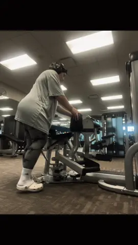 The love/hate relationship I have with this exercise. #hammies #glutes #legday #hips #gym 