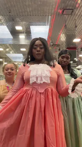the OG city girls fr #Hamilton #hamiltoncosplay #schuylersisters #fyp #angelicaschuyler 