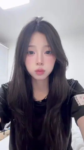 잠옷 로카티 입은 게 정말 맘에 안 드네 #fyp  