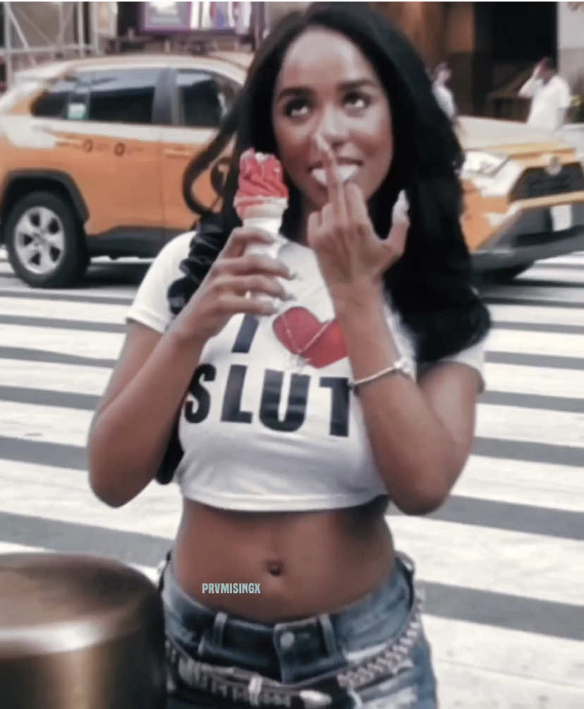 Goin dumbbbb (07/26/2023) TikTok dont fw transition edits clearly like y am I flopping #fyp #edits #transitionedits #videostar #ammiroseee @Ammi💕 
