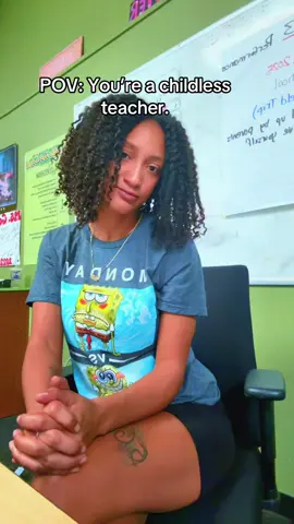 😂😂 I only look like this bc I’m at work girl.. #undercoverbaddie #teachersoftiktok #areyouserious #childfreebychoice 