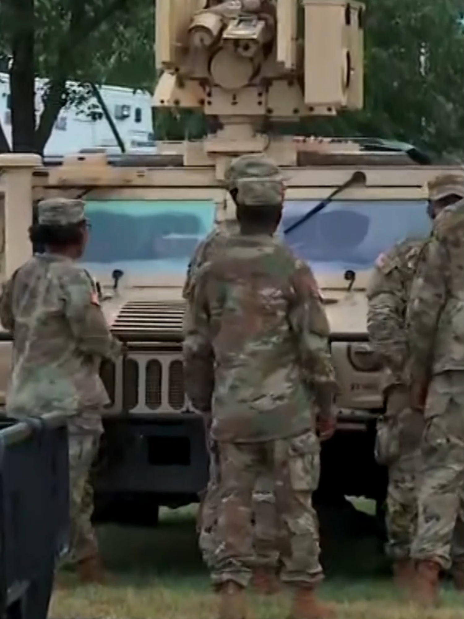 U.S. President Donald Trump on Monday doubled down on his threat to send the National Guard to Chicago, but local leaders are voicing doubts about the legality of the move. #donaldtrump #news #politics #chicago
