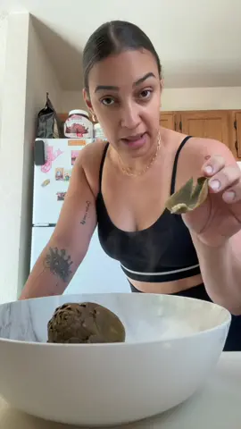 Probando la alcachofa sola 🤣🤣 