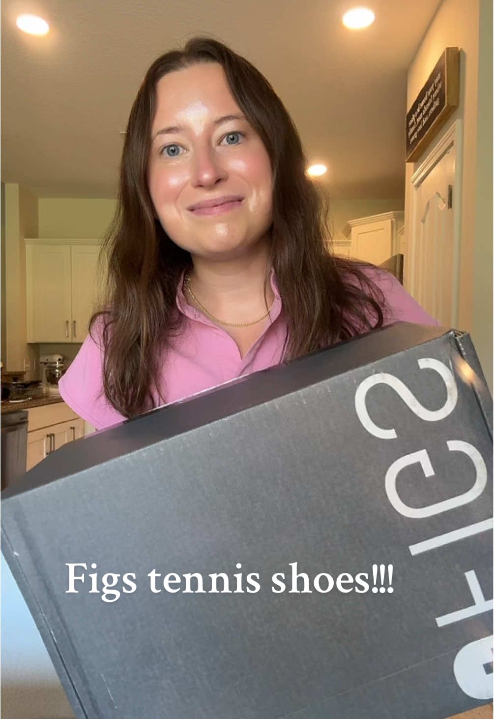 okay @wearfigs once again i am obsessed!!! plz sponsor me i am your biggest fan  #figs #scrubs #healthcareshoes #physicianassistant #healthcare 
