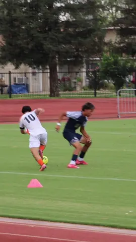 oh I have a new favorite! 🫣😮‍💨 #nutmeg #ncaa #skills #fyp #jogador 