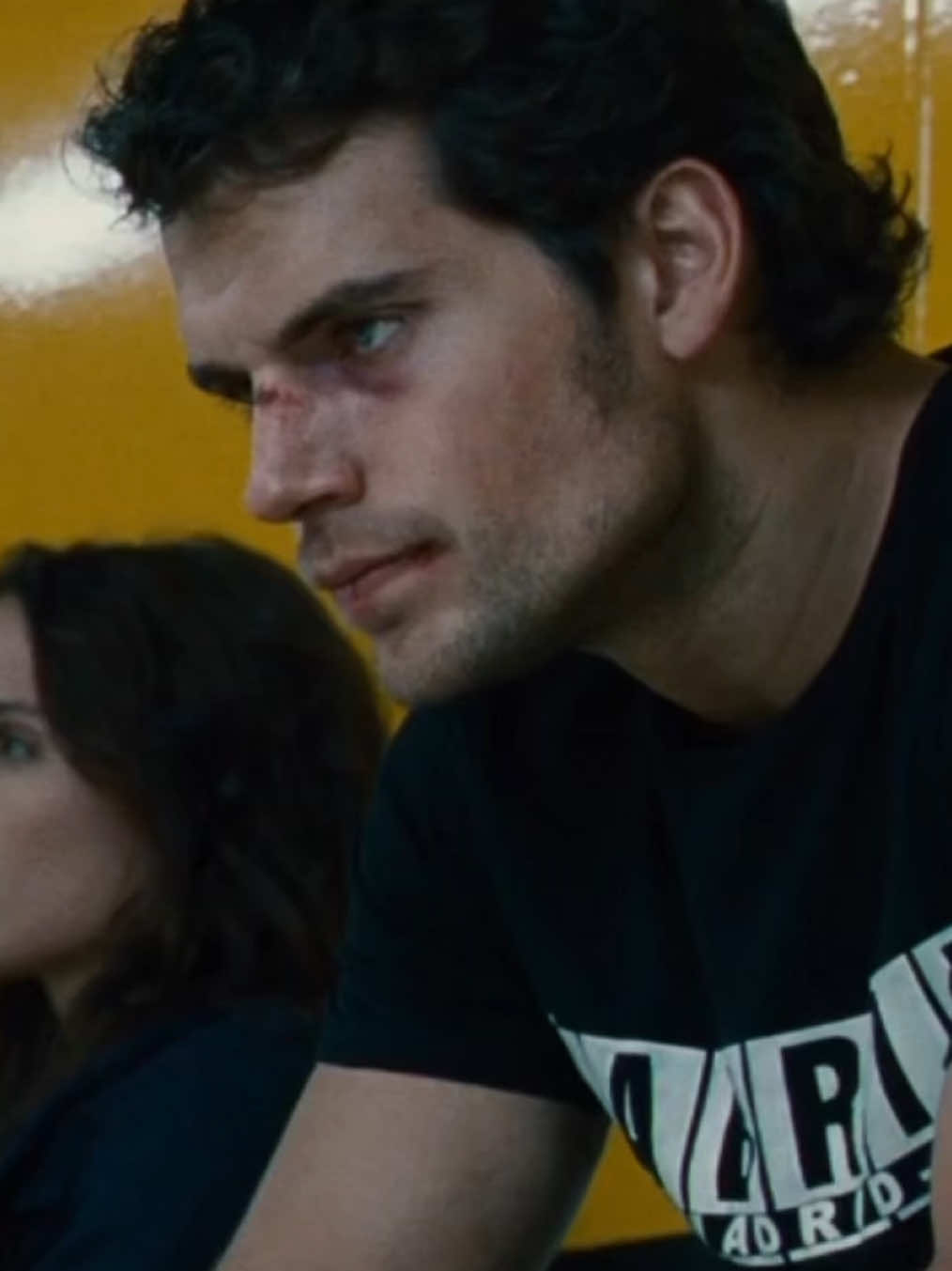 He’s so underrated in this movie || #henrycavill #edit #fyp #jawline #actor #malebeauty #beauty #men #sideprofile #thecoldlightofday #young #prime #viral #superman #clarkkent #tomwelling 