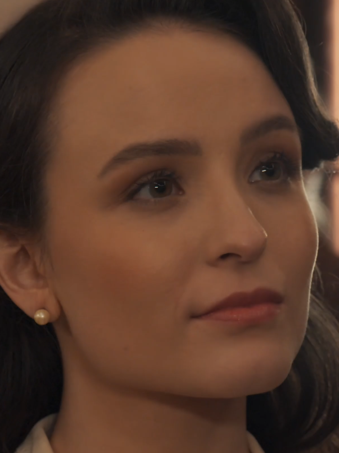 Estela resolveu dar chance ao amor 😍 Ela foi encontrar o Celso com apoio de Candinho 💖 Agora a dúvida é essa carta, hein? #ÊtaMundoMelhor #Novelas #TVGlobo