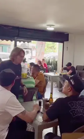 I wish more restaurants did this! #prank #funny #fyp #trending #tiktok 