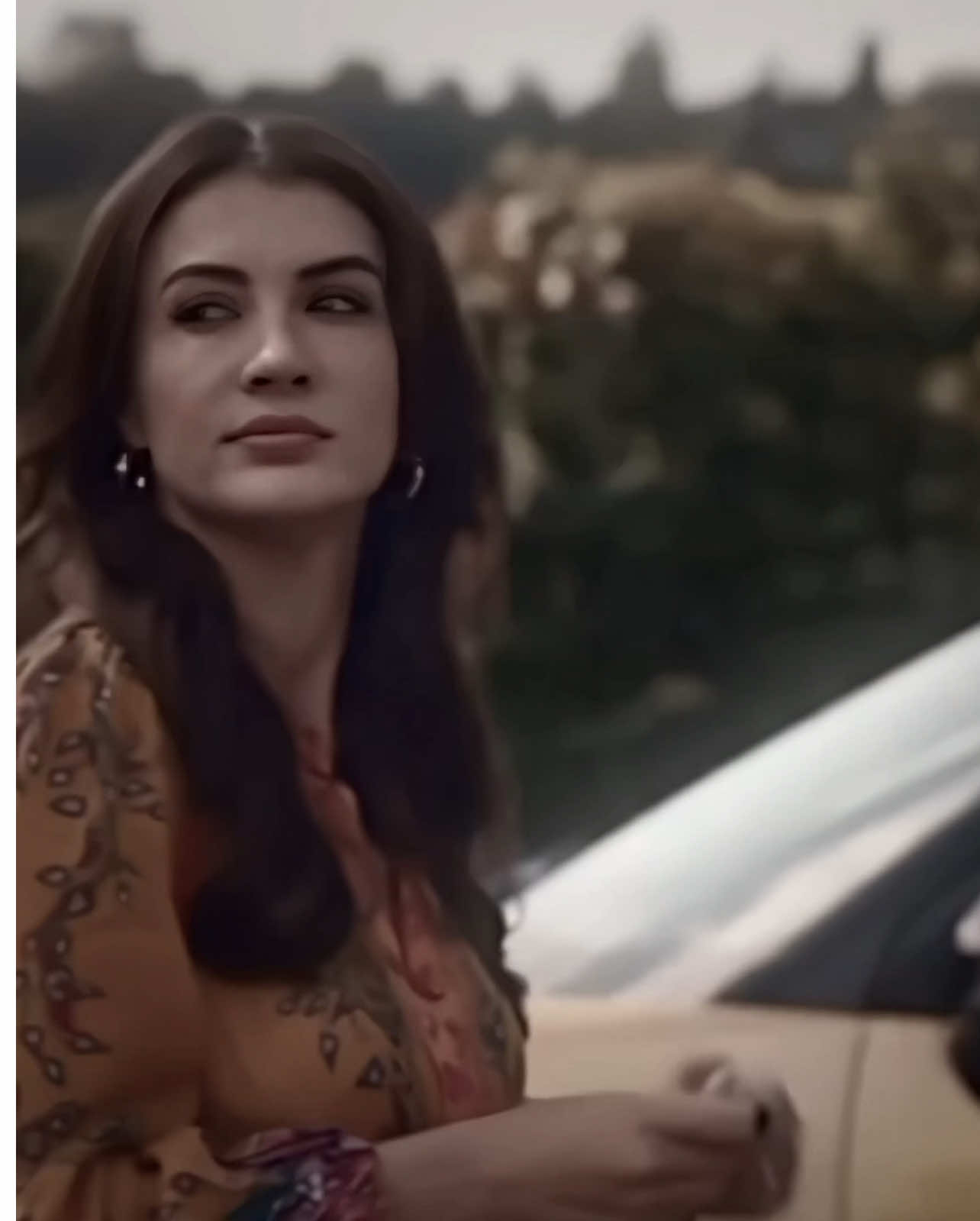 #burcuözberk ،#foryou 