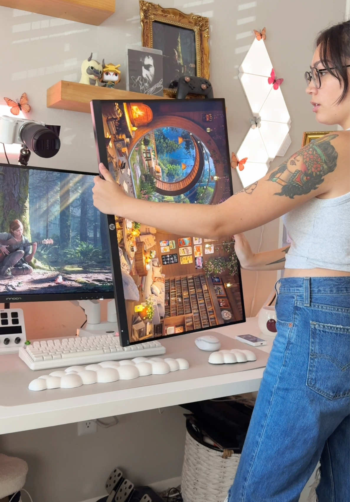 Update your desk setup with these monitor mounts! After all, you do deserve to treat yourself 🥰 #huanuo #fyp #viral #pcgaming #cozygaming 