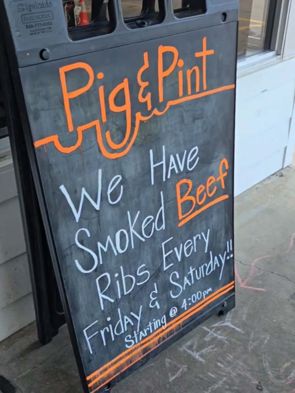 Some of the best BBQ I've had in a very long time. Over 150!craft beers. Pig & Pint, My full review! #foodtiktok #bbq #mississippi #foodreview 