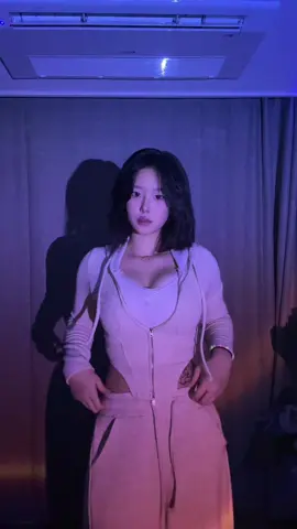춤출게 없또… #쿠르미 #추천 #에이설마해시태그하나했는데추천띄워주겠어 #여고생 #교복 