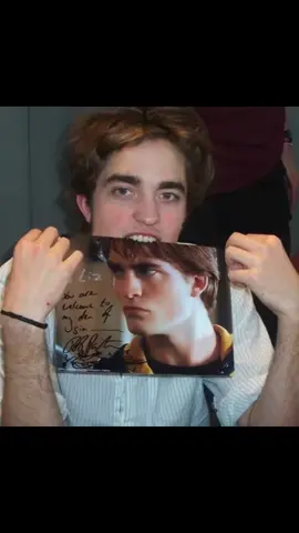he’s so hot i’m gonna cry💔💔#robertpattinson #fyp #edwardcullen #cedricdiggory #fineshyt 
