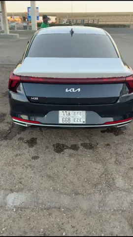 الامريكي ولمبات الحوش 🤏🏻