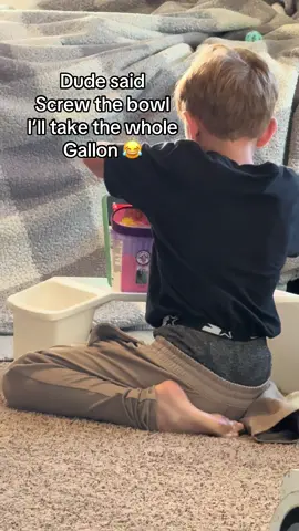 He cracks me up! I’ve been doing laundry and he didn’t see me behind him 😂 #icecream #phoenixstrong💙 #MomsofTikTok #funnykids #icecreamjunkies 