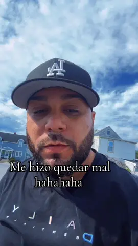 Me hizo quedar mal le gustó la escuela! Pero me dijeron que se estaba comiendo los snacks escondida de la maestra 