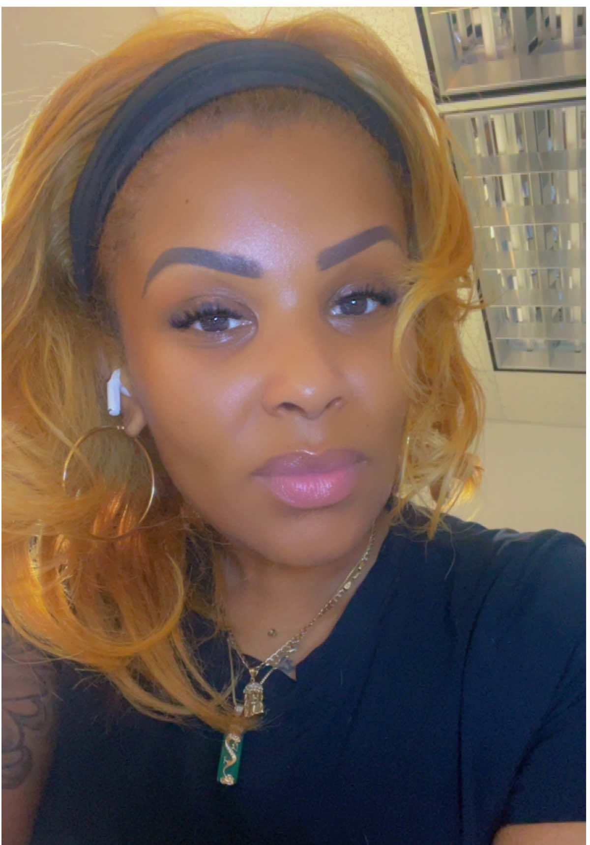 #CapCut #fyp #explorepage #blondehair #getbackfine 