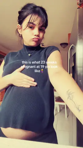 :) #teenparents #pregnancy #bannana 