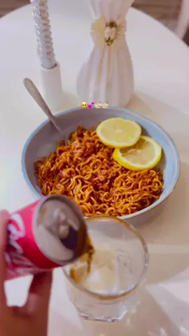 😂😔🍜 #اندومي #ريلاكس_ريلاكس #fyp #الشعب_الصيني_ماله_حل😂😂 