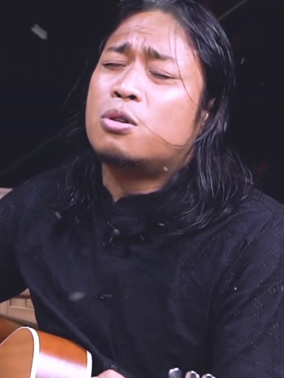 Nostalgia bareng TikumCoustic - Jangan tutup dirimu #music #shorts #nostalgia 