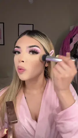 I love @Patrick Ta Beauty ✨ #patricktabeauty #pactrickta #bronzer #contour #makeup 