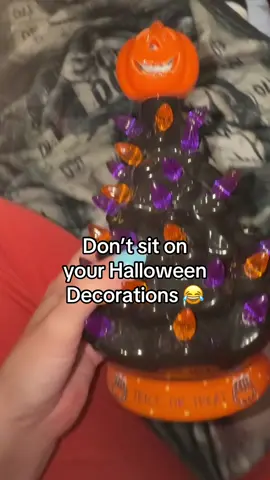 Halloween Ceramic Tree #halloweenceramictree #halloweentree #halloweenxmastree #halloweendecor #halloweendecorations 