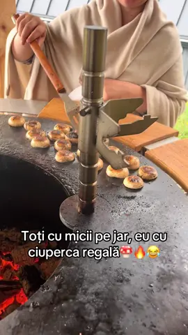 Când ești vegetarian la grătar…  #VegetarianLife 🥦🔥 😂🍄 #relatable  #vegetarian 