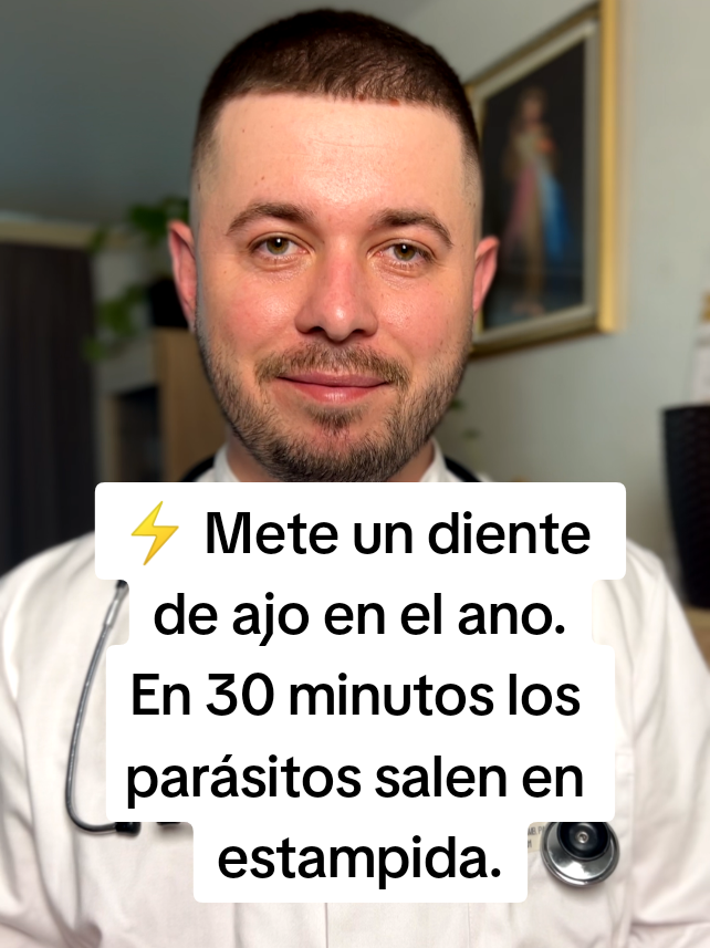 Un secreto que casi nadie conoce 🤯 Los parásitos no soportan el ajo y se van solos. ¡Guárdalo y compártelo, te puede salvar! #parásitos #salud #detox #remediosnaturales #ajo 