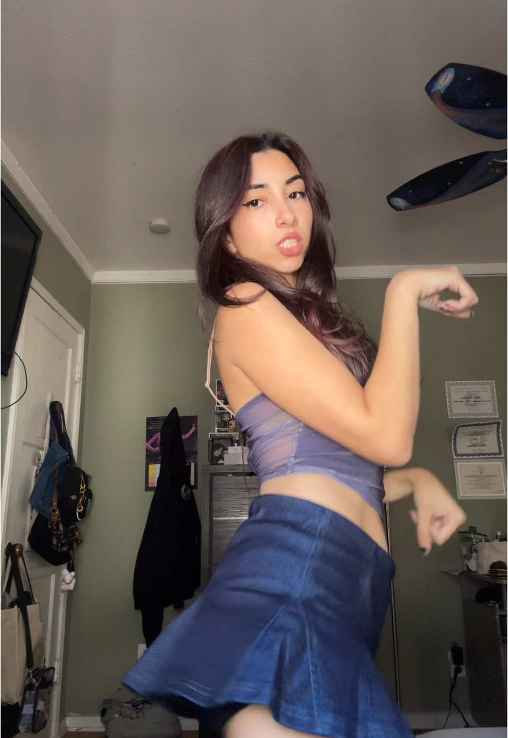 me just trying to dance while ppl are fighting over ads in my last comment section😭 ANYWAYYY #katseye #gap #dance #fyp 