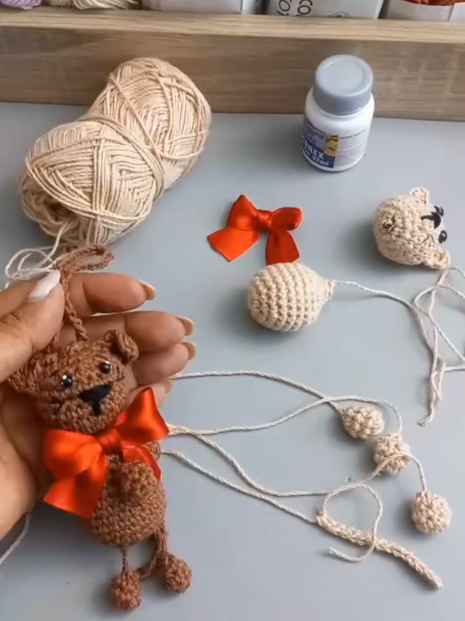 Armamos este gatito #handmade #crochet #normaysustejidos #tejidos 