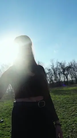 snippet of my song called “Hey I See You” new one coming soon! 💚 #newmusic #singing #originalsong #foryou #fyp 
