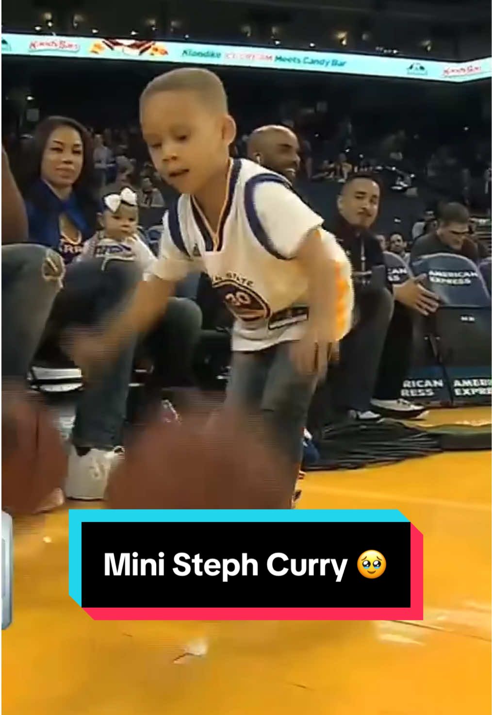 Mini Steph Curry showing how it’s done 💪 #NBA #basketball #StephenCurry #StephCurry #warriors 