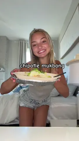 why do i look like jane from my baby sisters a vampire  #chipotle #mukbang #food #tacos #fyp 