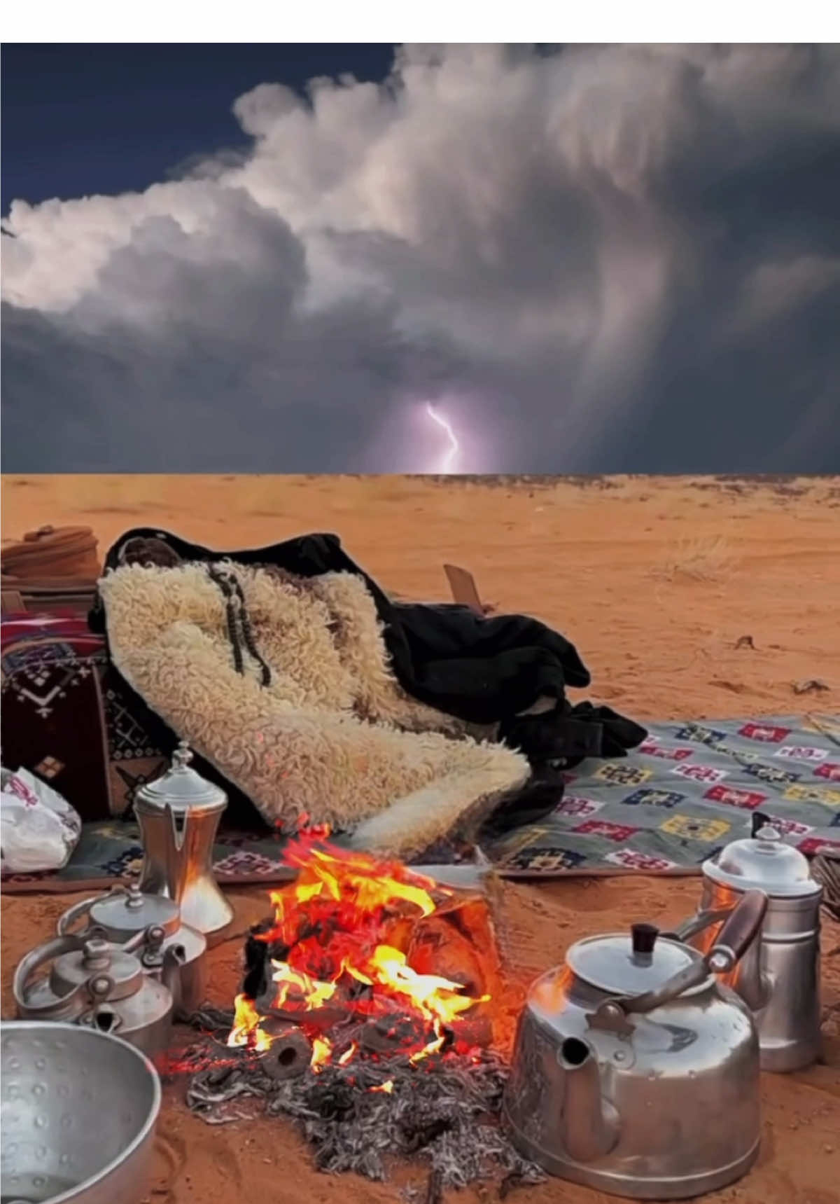 صوت الرعد والبرق وشبة النار  #fyp  #rain  #stitch  #creatorsearchinsights 