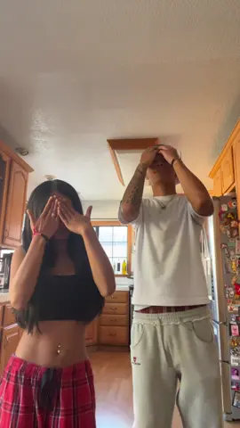 HAHAHA @aj 🧎🏻‍♀️ #fyp #filo #06 #dance #couple 