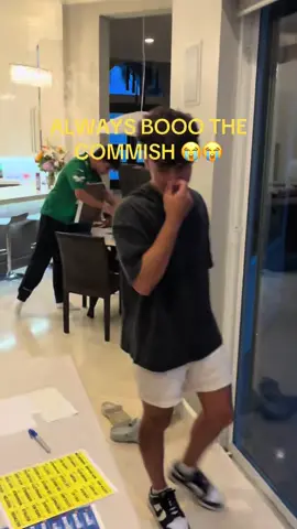 Booo the Commish 😭👎#fantasyfootball #fyp #boo #looser #viral 