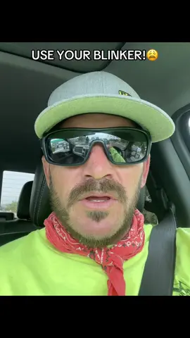 Please use your #blinker #turnsignal#baddriversoftiktok #nickdangerously #fyp 