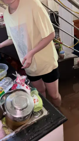 Ngập hết rồi bà con ơi😭 #ngaplut # @Bản làng Kỳ Sơn 