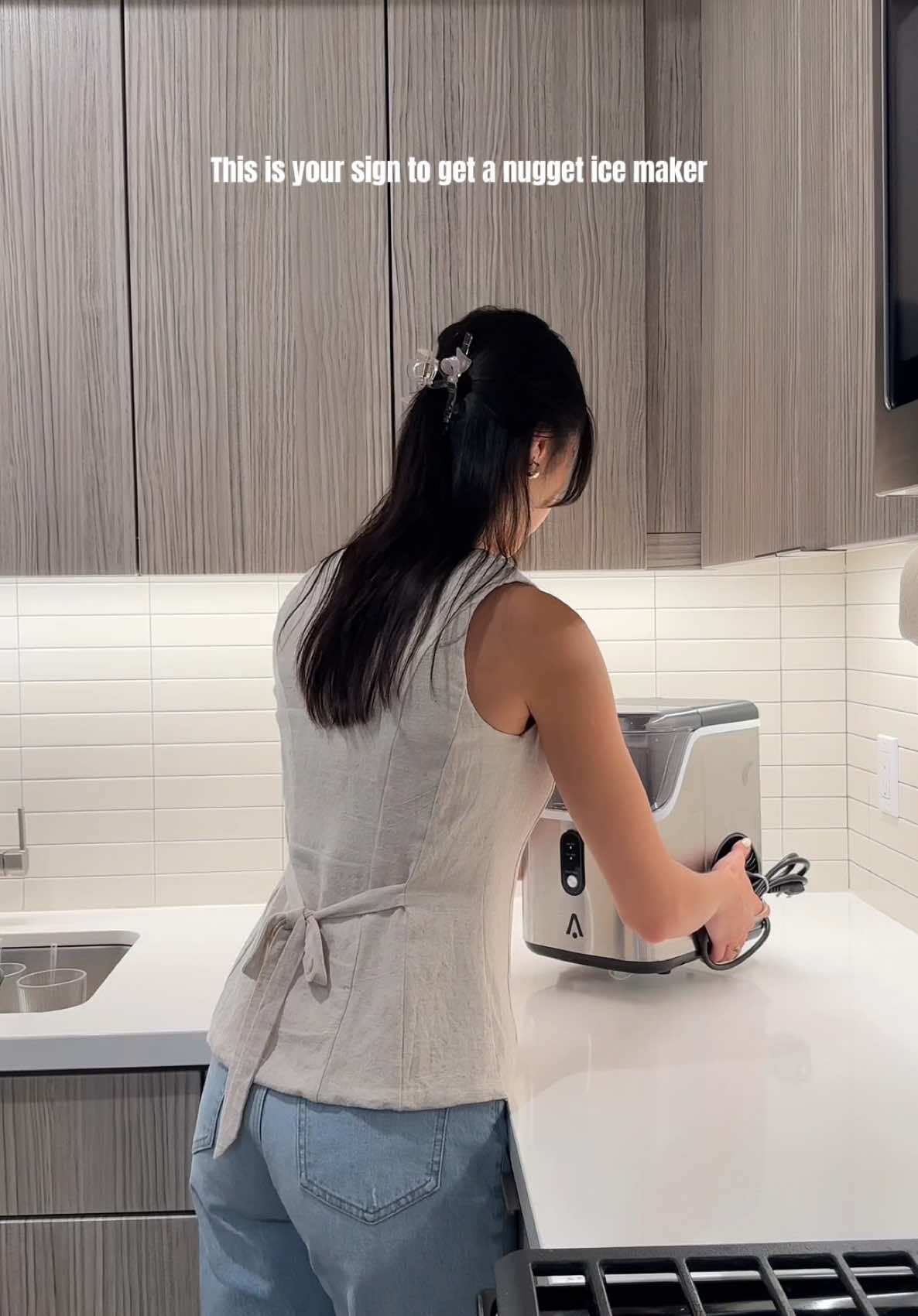 Why did it take 28 years for me to get a nugget ice maker 😭 this is honestly so worth the hype 🤭 @GARVEE  Use code MICH10 for a discount!  #Garvee #GarveeHome #IceMaker #NuggetIceMaker #kitchengadget #kitchenessentials #unboxingasmr