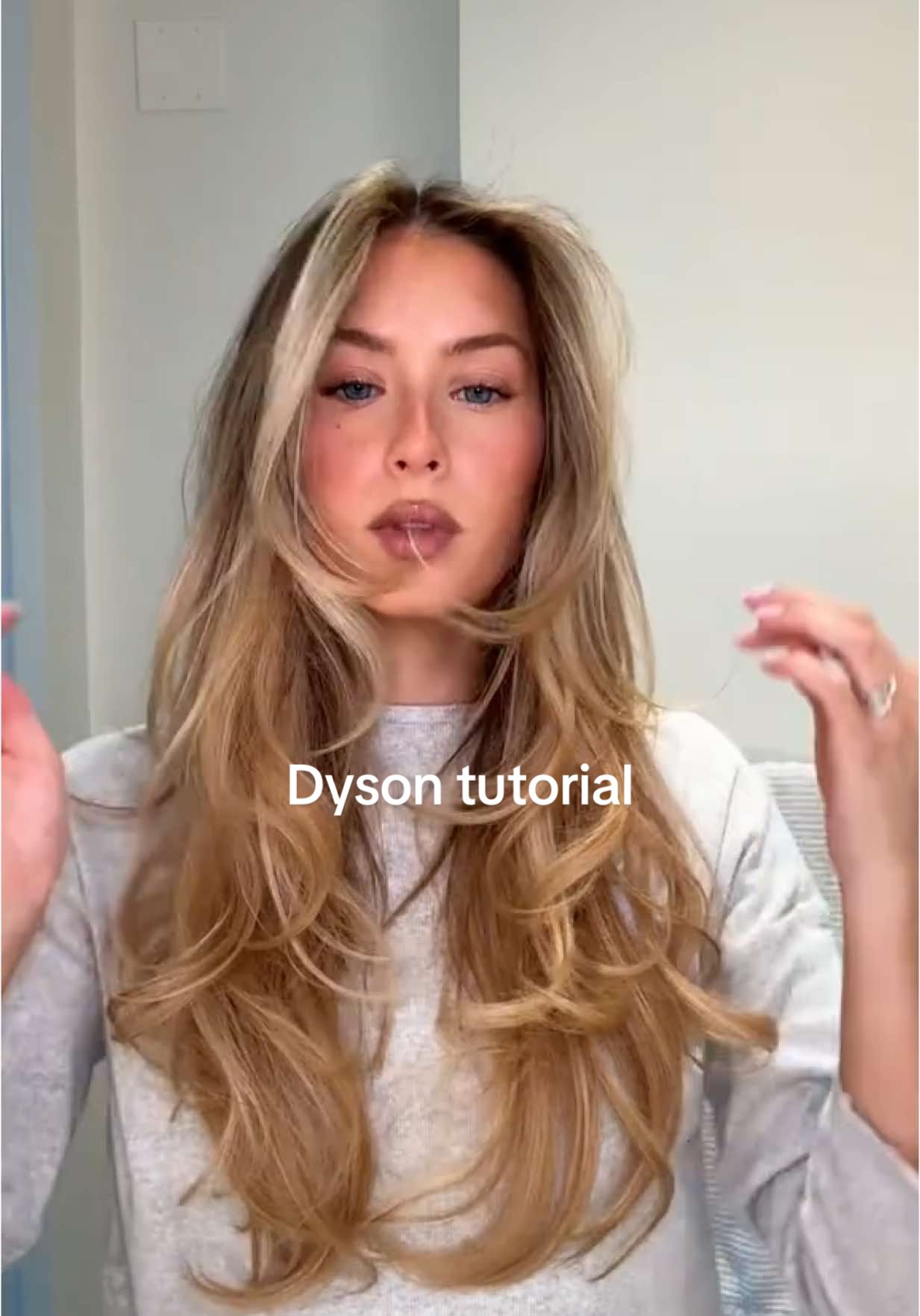 How I use the Dyson airwrap when I’m in a rush and still want my hair to look good !! #dysonairwraptutorial #easyblowout 