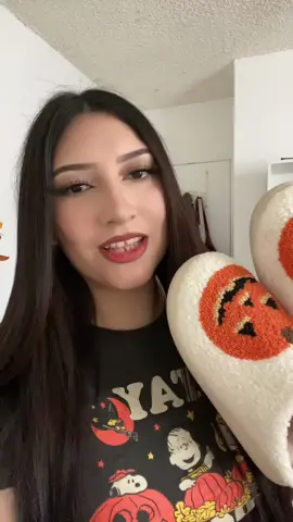 Pumpkin slippers🎃 #fallstyle #halloweenstyle #falloutfits #halloweenslippers #pumpkinseason 