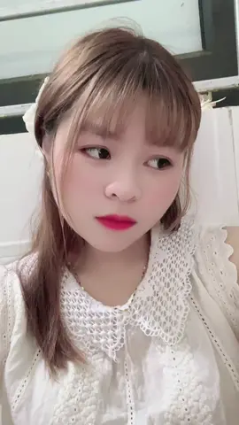 mình nhắm mắt yêu luôn thoi😄😄#xh 