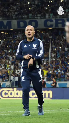 Ainda não conferiu os #Bastidores da nossa última partida no Mineirão? Então corre para a TV Cruzeiro e veja os detalhes da importante vitória! 🦊💙 📺 https://youtu.be/QR8R_I2Eacg?si=oARrMssAZlqfAdIB