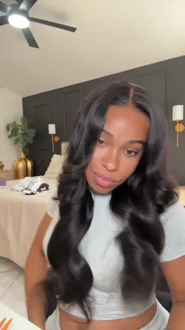 Just add layers for a more FINISHED LOOK🙌🏽😍@uniceamazon ‼️Hair Details: UNICE Body Wave 13x4 Lace Front Drawstring Wig‼️➡️Click on LINK IN BIO for more info & purchase details⬅️ #uniceamazon #wig #amazonfinds #amazonwig #wiginstall 