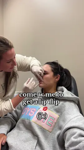 mini vlog of my friends getting lip flips 💋#lipflip #Vlog 