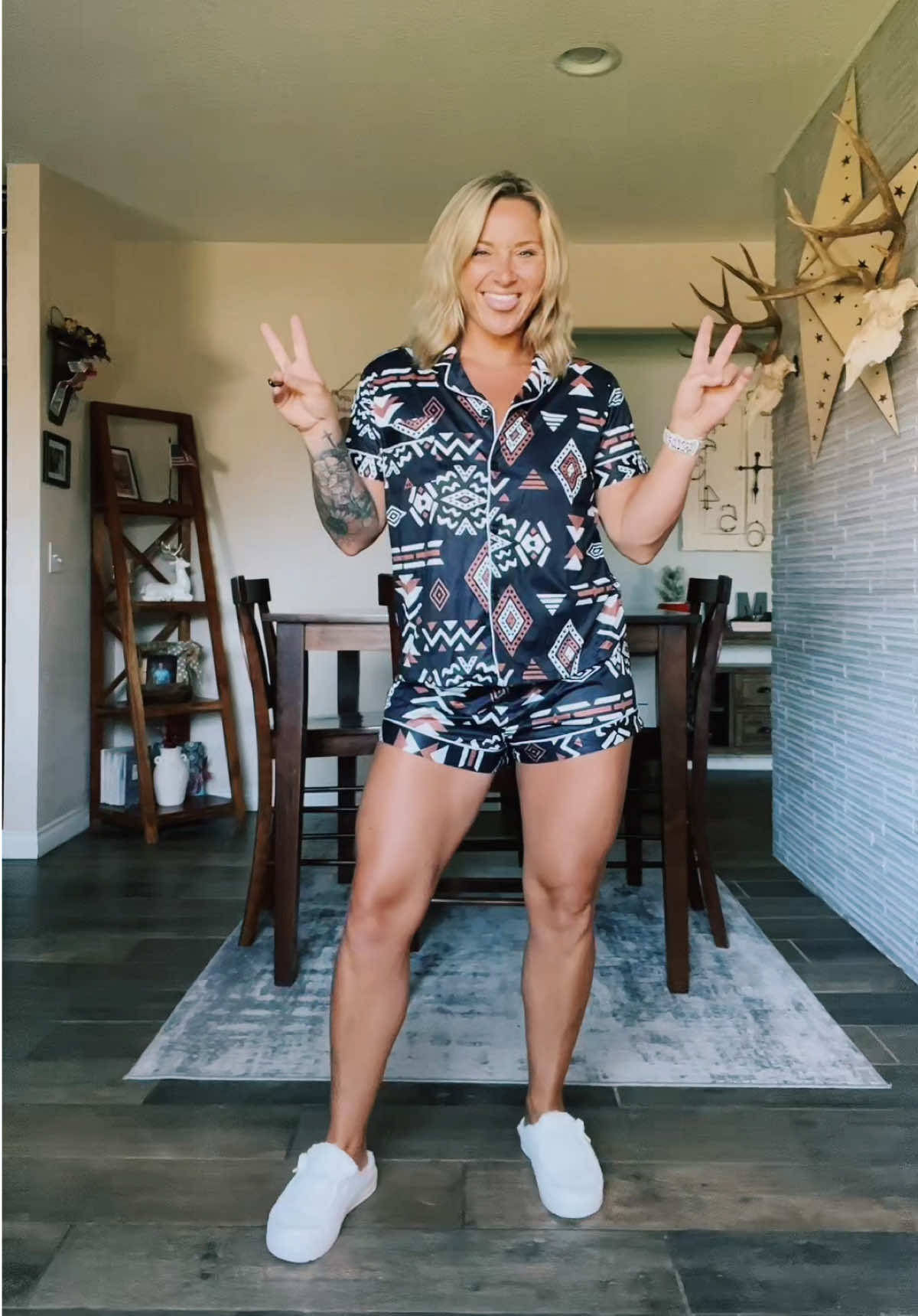 The cutest PAJAMAS for less than $15! Yes please!  . . #sleepwear #cutepjs 