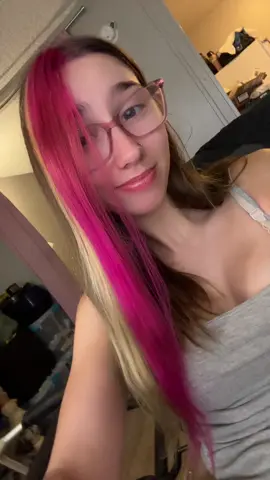 Repost bc it flopped 😭 #lmnjewelry #pinkhair #neapolitanhair #flop #viral 