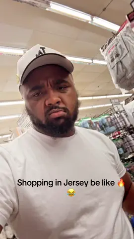When you go to Forman mills for ya dad and they turnt up in there lol #JerseyBaby #Jerseyclub #FYP 